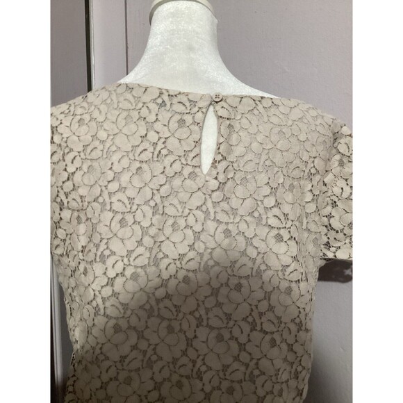 Talula Cream Lace Floral Short Sleeve Blouse Keyhole Neck M - Picture 4 of 6